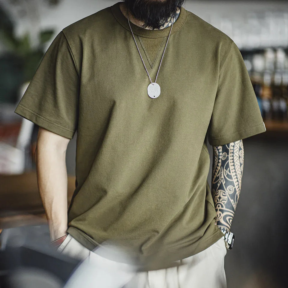Maden Vintage kısa kollu tişört iki pin yuvarlak boyun düz renk Hem yarık dip kazak erkek yaz üst Tee için